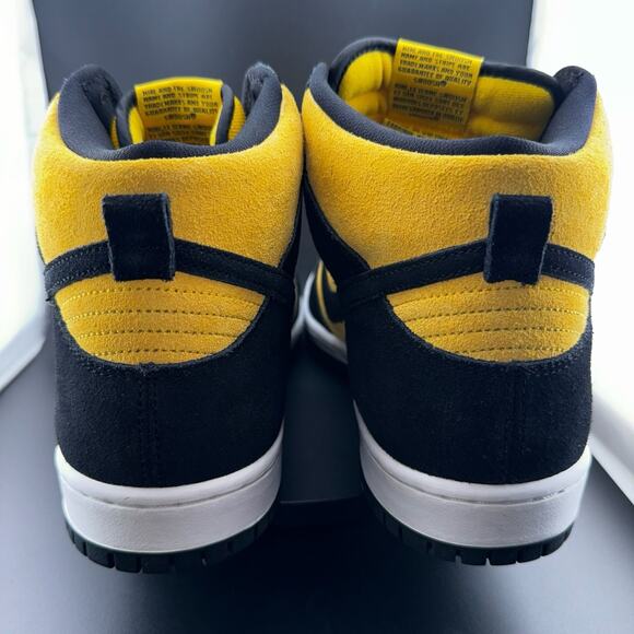 Nike SB Dunk High Pro Reverse Goldenrod